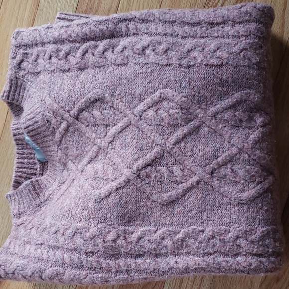 Plus size sweater - Picture 3 of 6